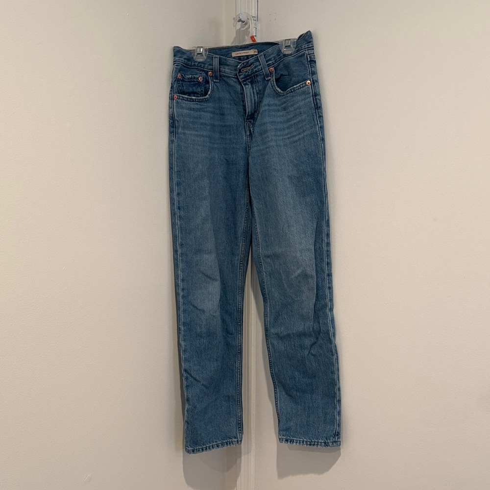 Levi's Women's Straight Leg Blue Jeans